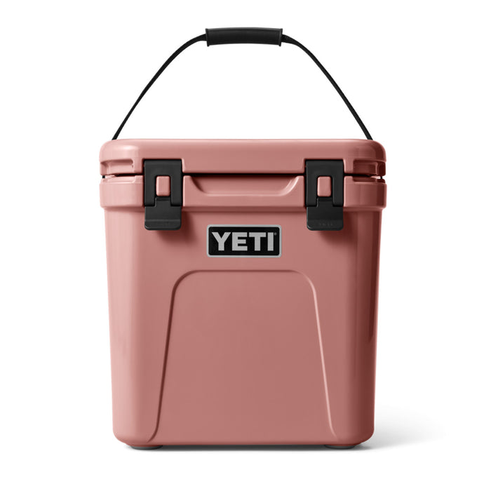 10022410000 HIELERA RIGIDA ROADIE 24 SANDSTONE PINK MARCA YETI