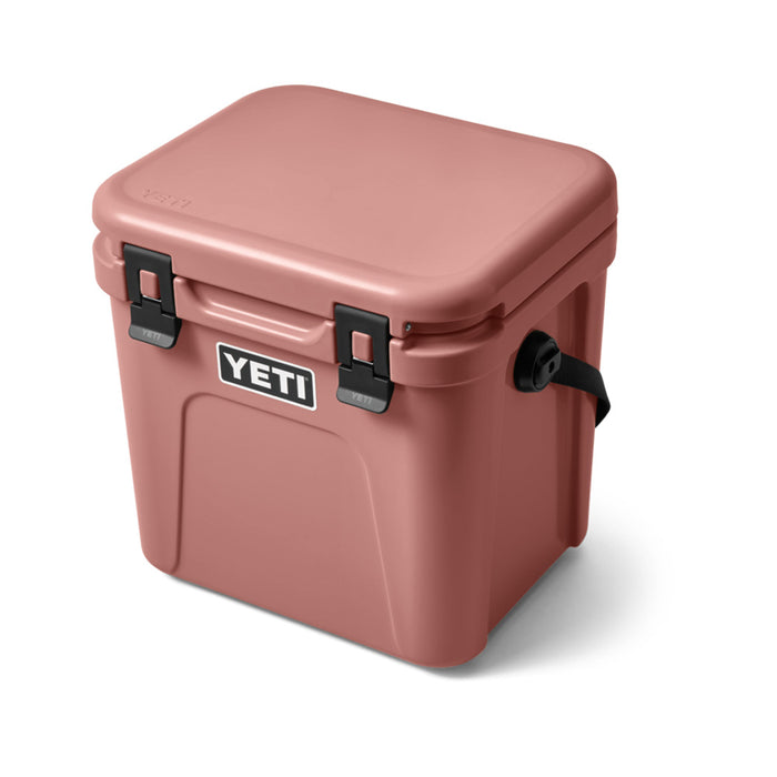 10022410000 HIELERA RIGIDA ROADIE 24 SANDSTONE PINK MARCA YETI