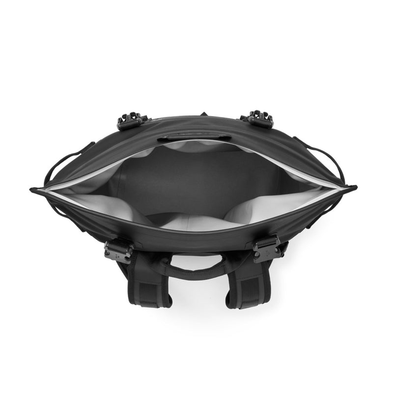 18060131272 HIELERA SUAVE BACKPACK HOPPER M20 NEGRO MARCA YETI