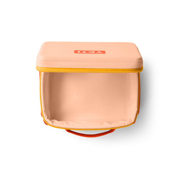 18060131666 LONCHERA DAYTRIP BOX 2.0 5L PEACH/BEEKEEPER MARCA YETI