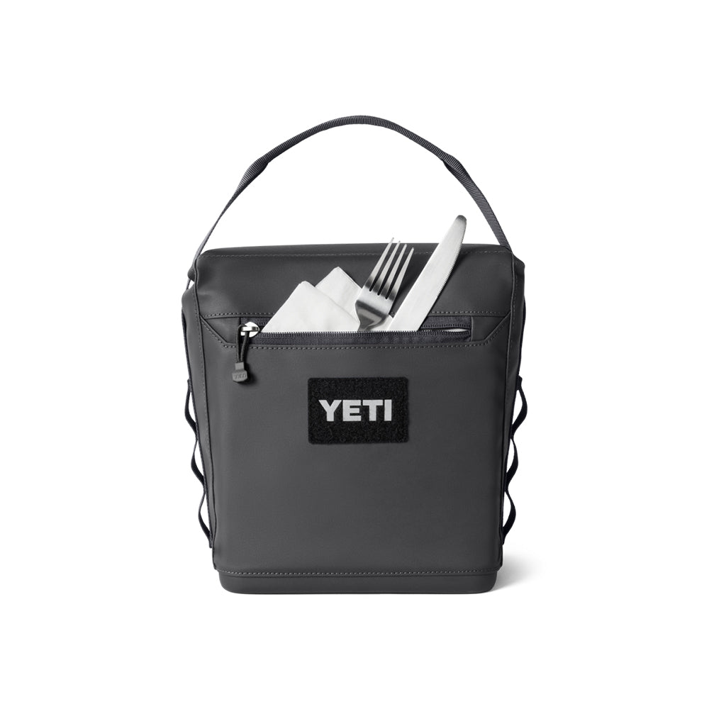 18060131777 LONCHERA DAYTRIP BAG 2.0 6L CHARCOAL MARCA YETI