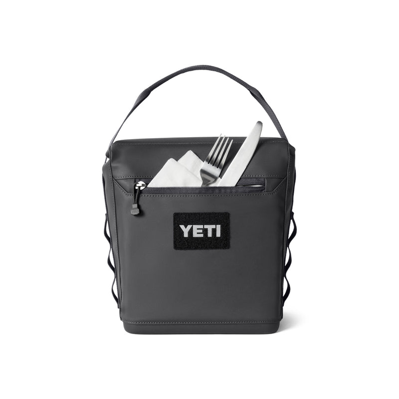 18060131777 LONCHERA DAYTRIP BAG 2.0 6L CHARCOAL MARCA YETI