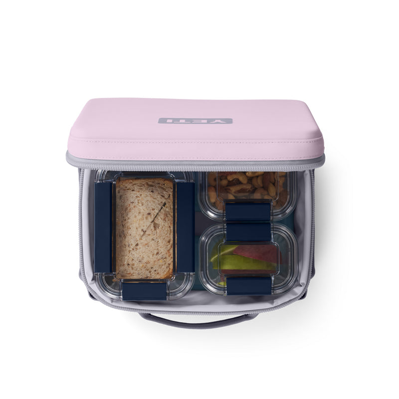 18060131821 LONCHERA DAYTRIP BOX 2.0 5L CHERRY BLOSSOM MARCA YETI