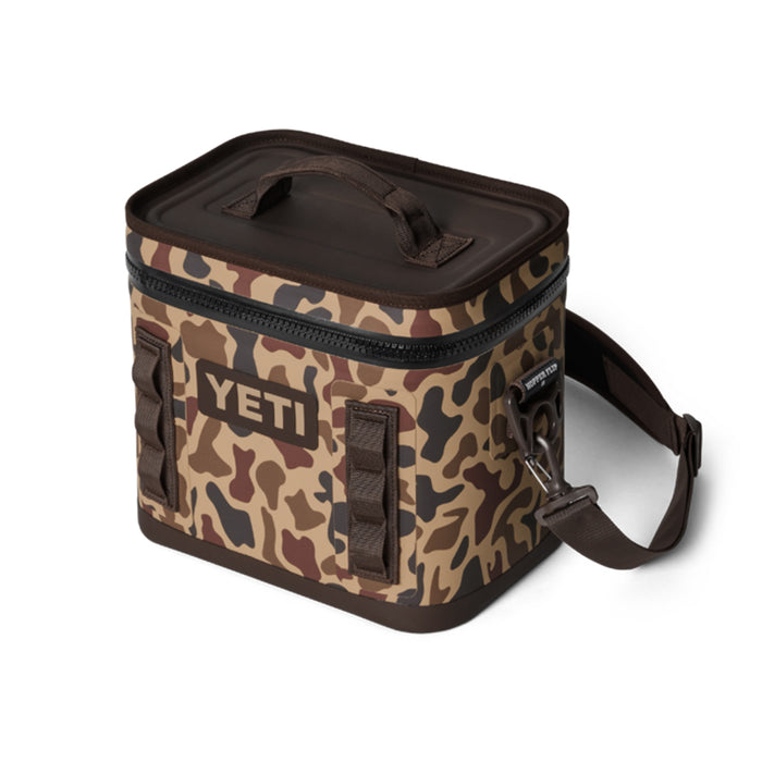 18060131844 HIELERA SUAVE HOPPER FLIP 8 WETLANDS CAMO MARCA YETI