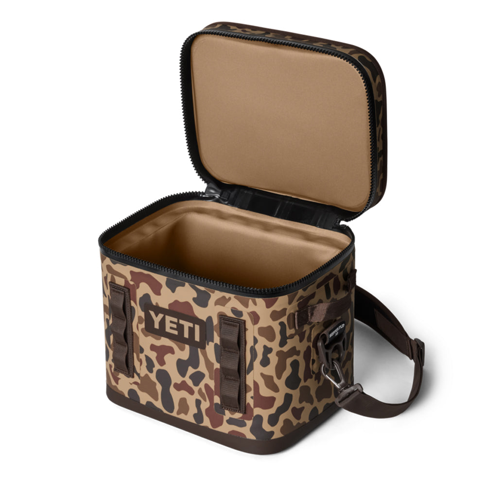 18060131847 HIELERA SUAVE HOPPER FLIP 12 WETLANDS CAMO MARCA YETI