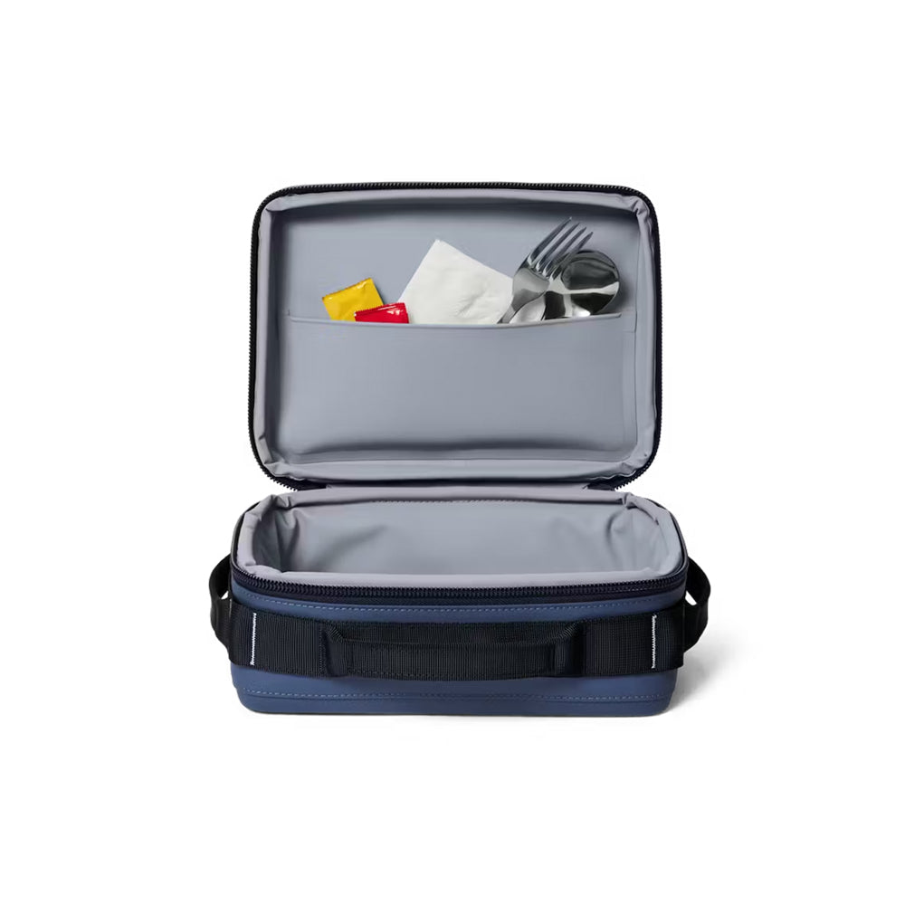 18060131936 LONCHERA DAYTRIP BOX 2.0 5L CLASSIC NAVY MARCA YETI