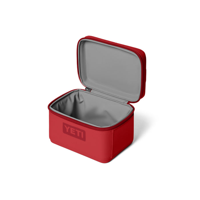 18060132056 LONCHERA DAYTRIP SNACK BOX 3L RESCUE RED MARCA YETI