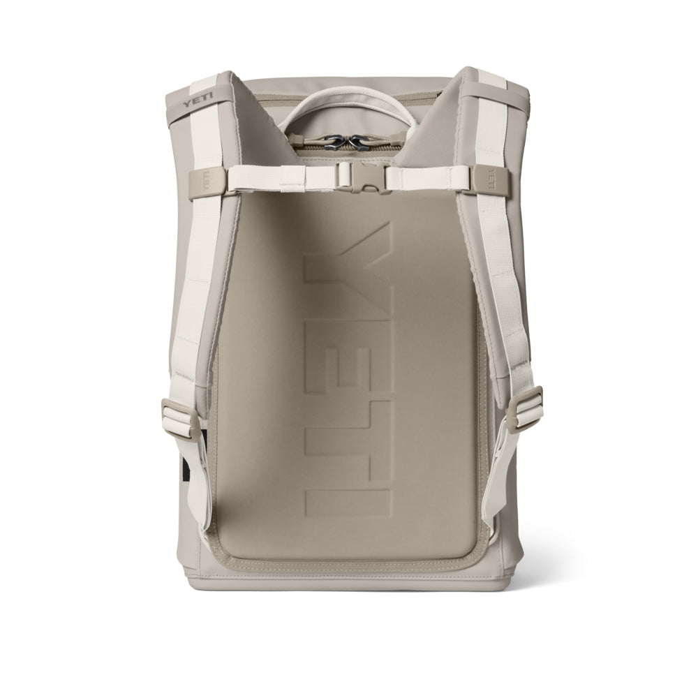18060132175 LONCHERA BACKPACK DAYTRIP 20L CAPE TAUPE MARCA YETI