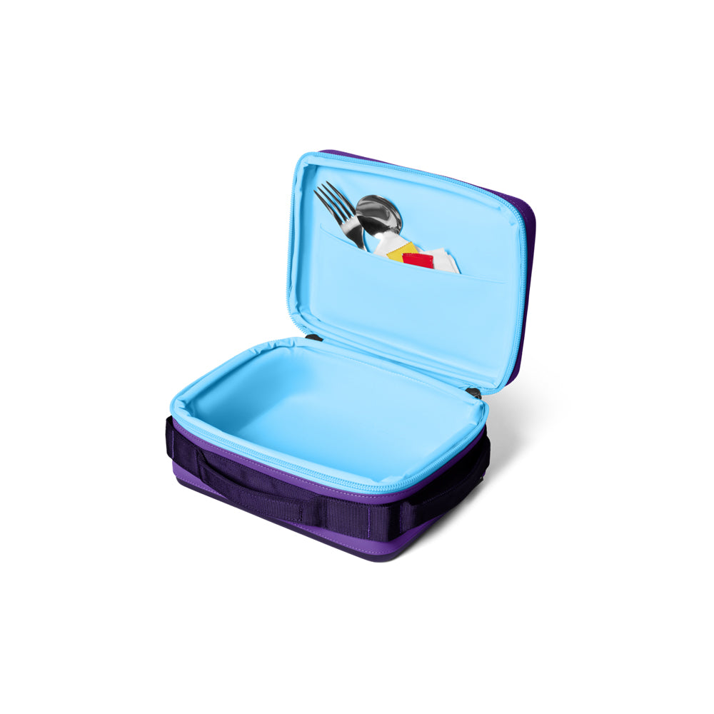 18060132215 LONCHERA DAYTRIP BOX 2.0 5L PACE PURPLE/BLUE MARCA YETI