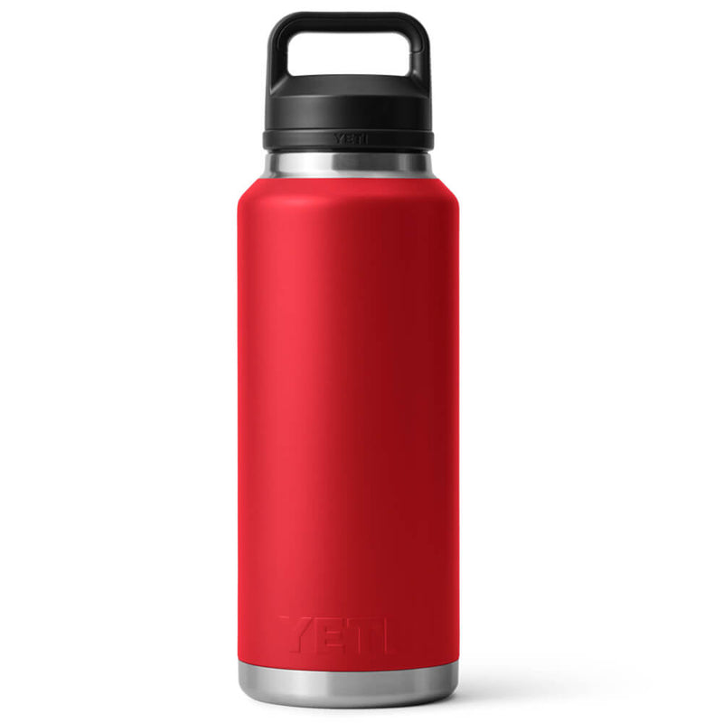 21071504118 TERMO RAMBLER 46oz CHUG CAP RESCUE RED MARCA YETI