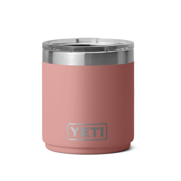 21071503320 TERMO RAMBLER 10oz LOWBALL 2.0 TAPA MAGNETICA SANDSTONE PINK MARCA YETI