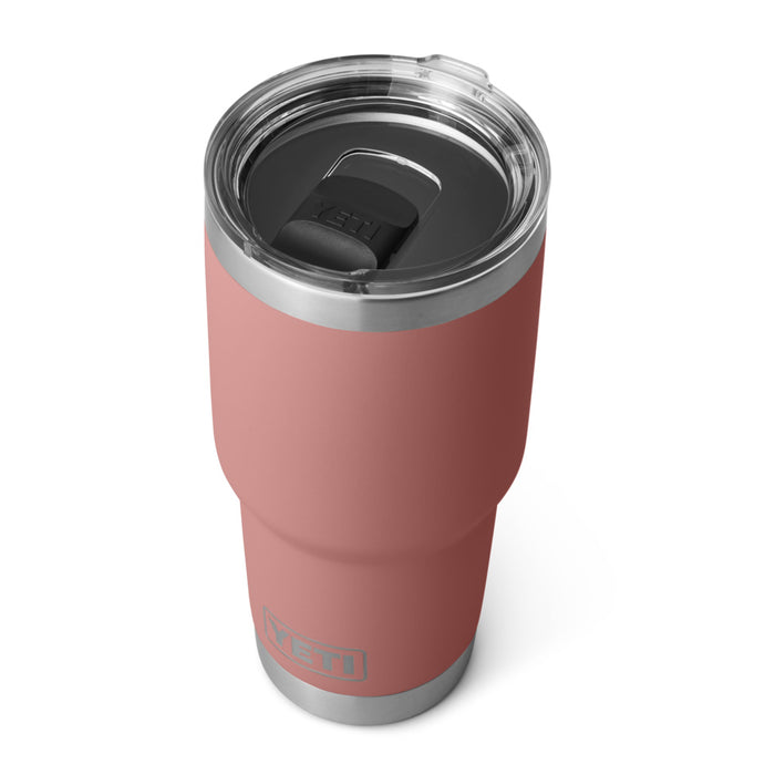 21071504473 TERMO RAMBLER 30oz SANDSTONE PINK MARCA YETI