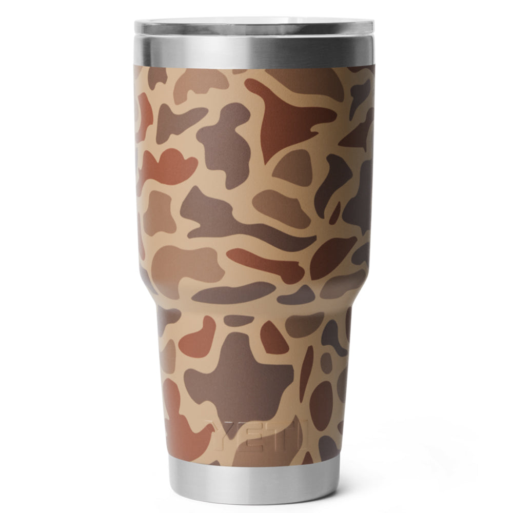 21071505953 TERMO RAMBLER 30oz WETLANDS CAMO MARCA YETI