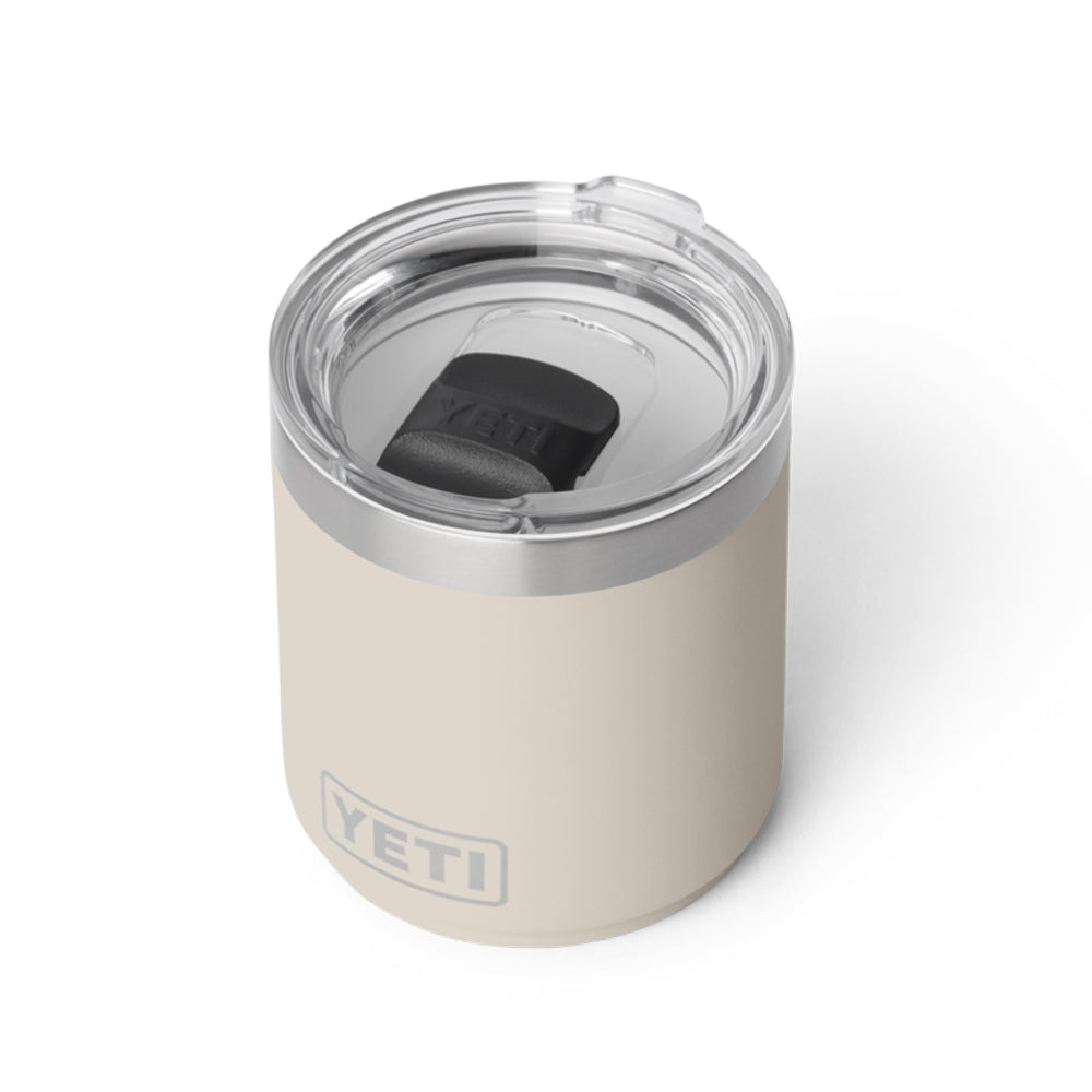 21071507390 TERMO RAMBLER 10oz LOWBALL 2.0 CON CERAMICA TAPA MAGNETICA CAPE TAUPE MARCA YETI