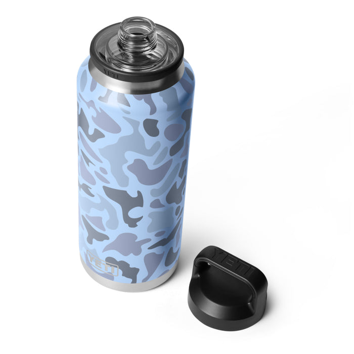 21071507621 TERMO RAMBLER 36oz CHUG CAP BLUE CAMO MARCA YETI