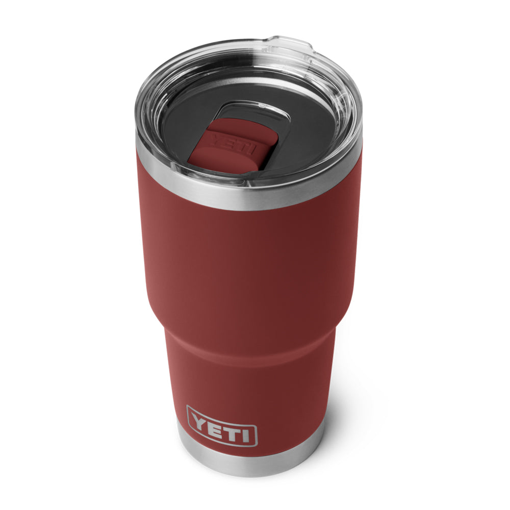 21071508348 TERMO RAMBLER 30oz STAG RED MARCA YETI