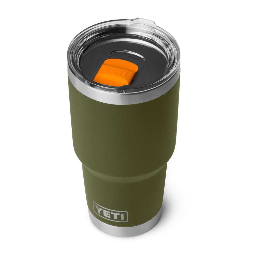 21071508525 TERMO RAMBLER 30oz OLIVE/KING CRAB ORANGE MARCA YETI