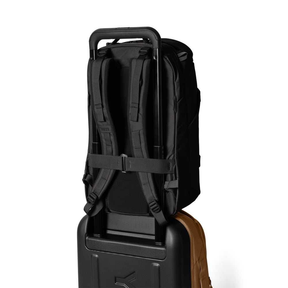 26010000456 MOCHILA RANCHERO 27L EVERYDAY CARRY NEGRA MARCA YETI