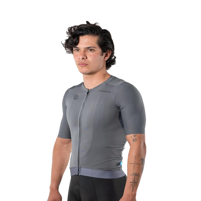 JVUGO-U-XXG-C20 JERSEY VELO CORE UNISEX GRIS OXFORD MARCA GEOVANNY T. XXG