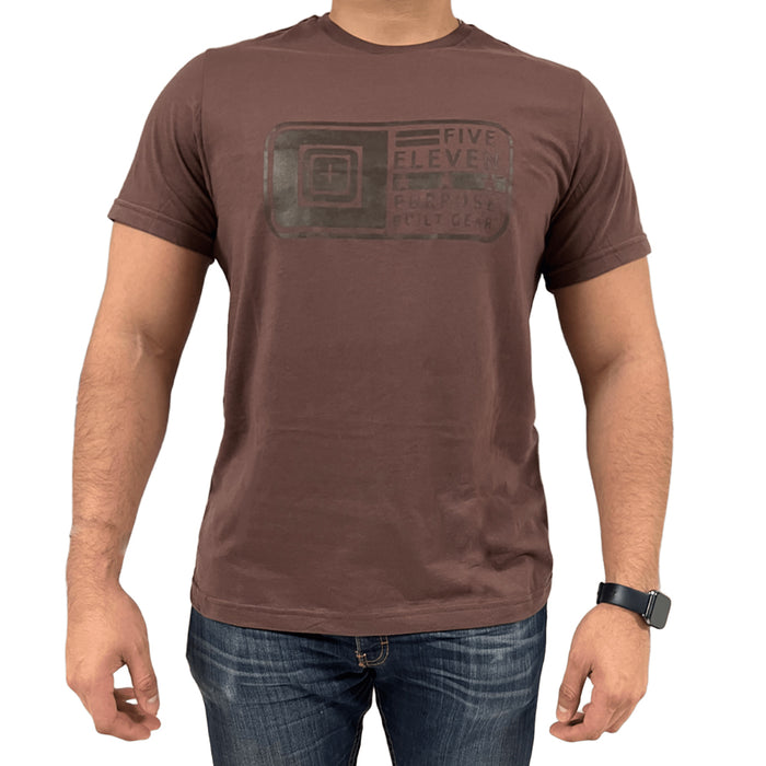 76166AFS-327 PLAYERA PBG BADGE RED DIRT MARCA 5.11 TACTICAL