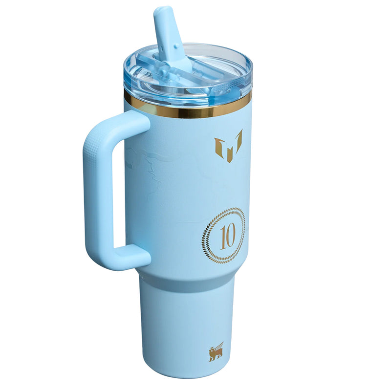 93948PT TERMO QUENCHER PROTOUR 40oz MESSI STRIKER BLUE MARCA STANLEY