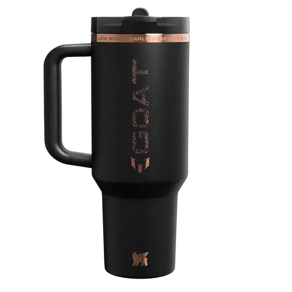 94822PT TERMO QUENCHER PROTOUR 40oz MESSI NEGRO GOAT MARCA STANLEY