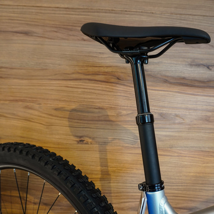 T21103M1 BICICLETA ALMA H20 2026 HALO SILVER - TANZANITE (GLOSS) MARCA ORBEA T.CH