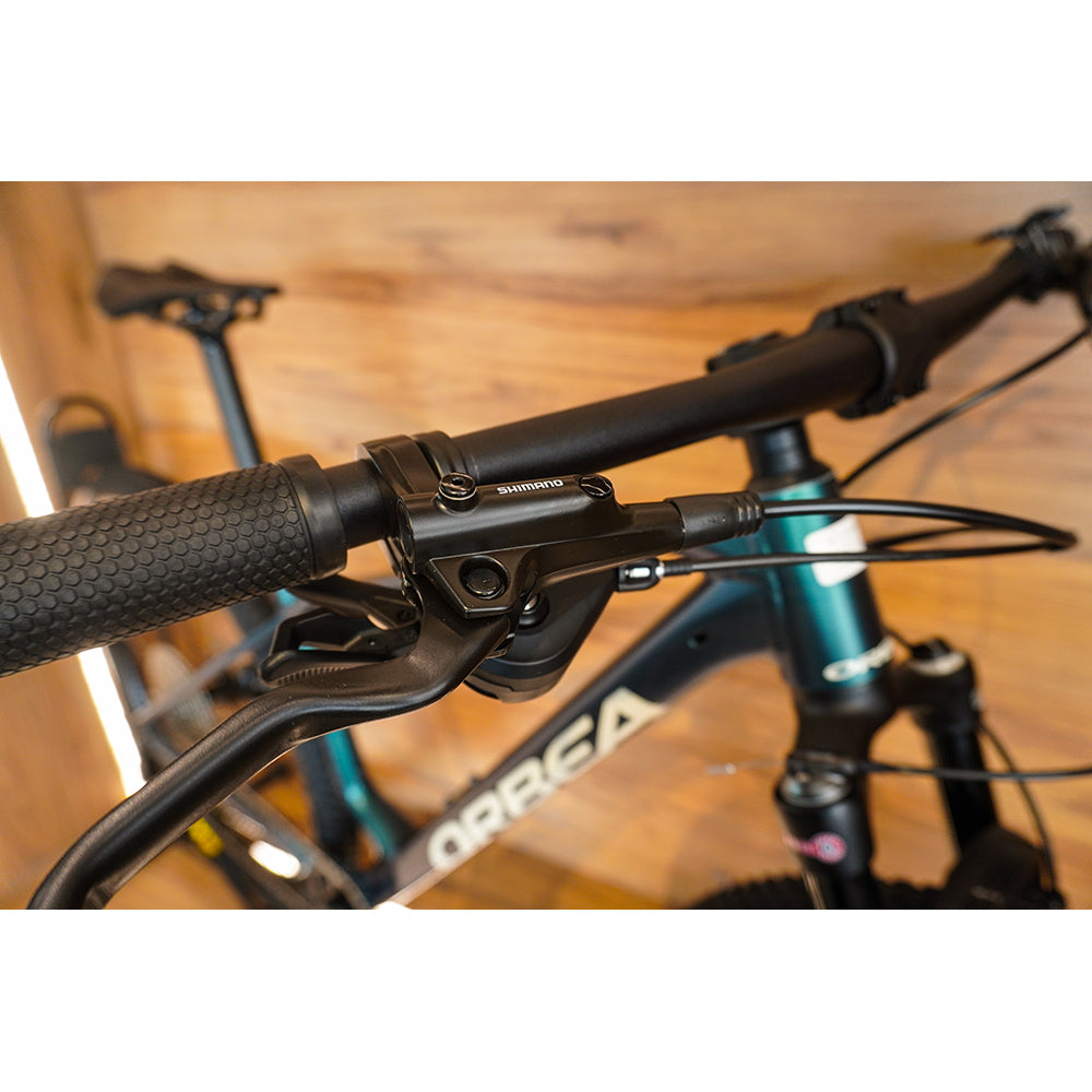 T21003M2 BICICLETA ALMA H30 2026 ESPACE GREEN (MATT) - IVORY WHITE (GLOSS) MARCA ORBEA T.CH