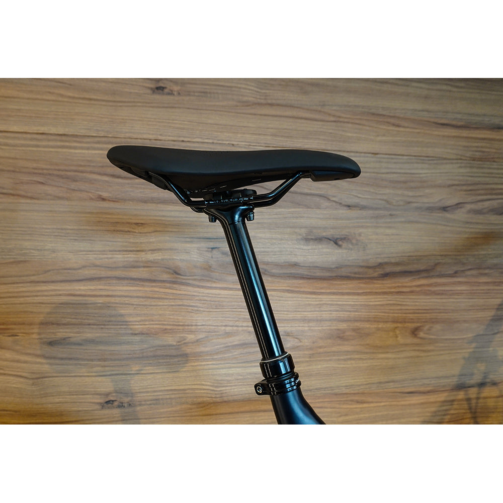 T21005M2 BICICLETA ALMA H30 2026 ESPACE GREEN (MATT) - IVORY WHITE (GLOSS) MARCA ORBEA T.M