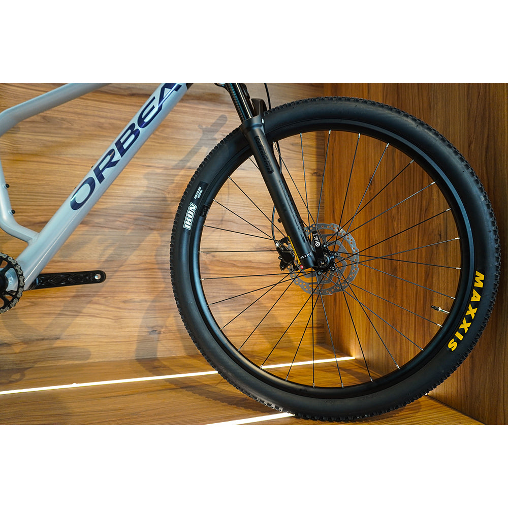 BICICLETA ORBEA ALMA H30 2026 HALO SILVER - TANZANITE CHICA T21003M1