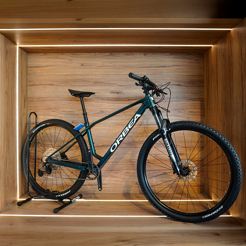 T21107M2 BICICLETA ALMA H20 2026 ESPACE GREEN (MATT) - IVORY WHITE (GLOSS) MARCA ORBEA T.G