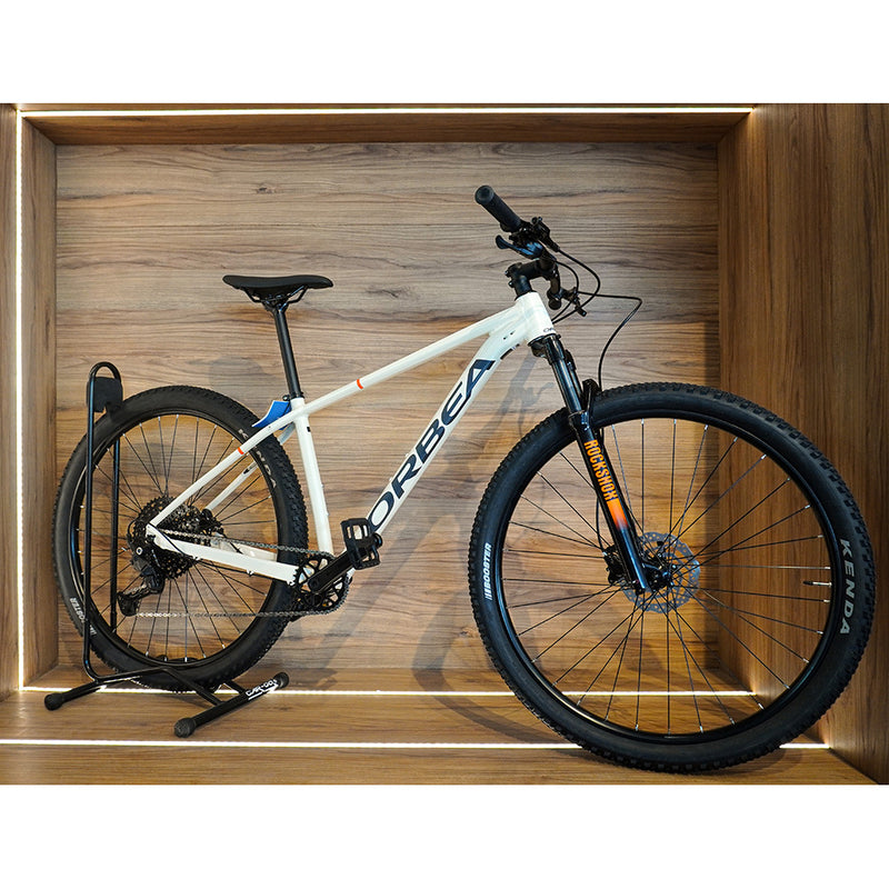 T20717RF BICICLETA ONNA 29 20 2026 IVORY WHITE (GLOSS) - NAVY BLUE (MATT) MARCA ORBEA T.M