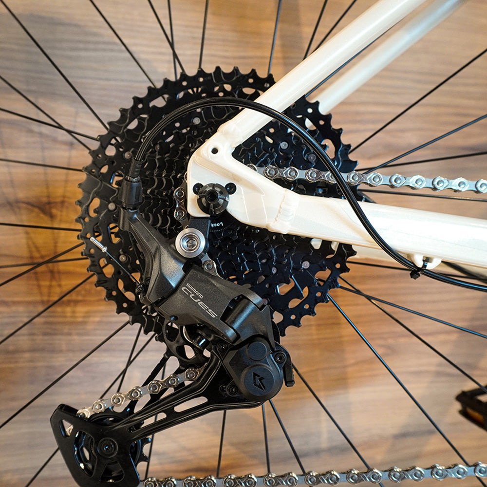 T20717RF BICICLETA ONNA 29 20 2026 IVORY WHITE (GLOSS) - NAVY BLUE (MATT) MARCA ORBEA T.M