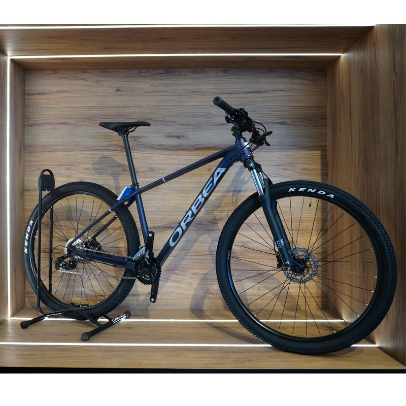 T20517RD BICICLETA ONNA 29 50 2026 TANZANITE (MATT) - SILVER (GLOSS) MARCA ORBEA T.M