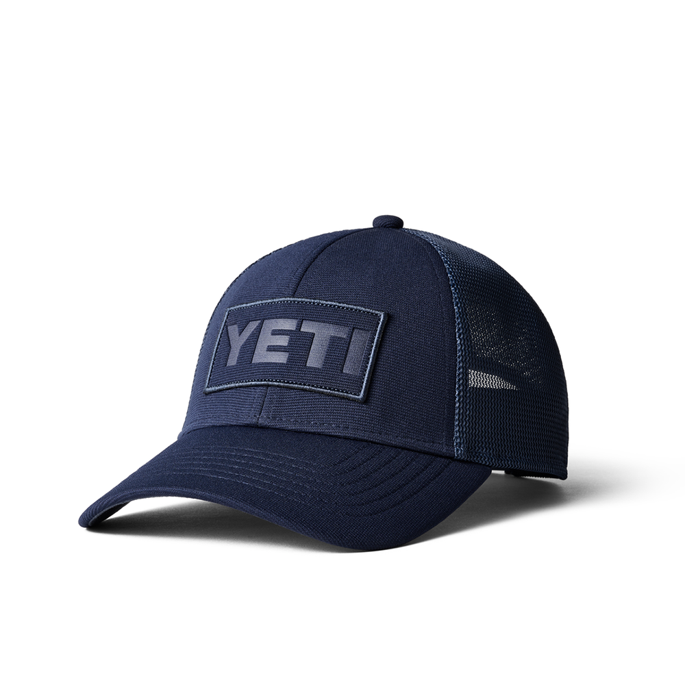 GORRA YETI TRUCKER MESH CON PARCHE MARINO 21023005559