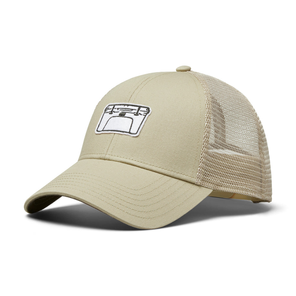 21023006820 GORRA TUNDRA BADGE LOW PRO TRUCKER KHAKI MARCA YETI