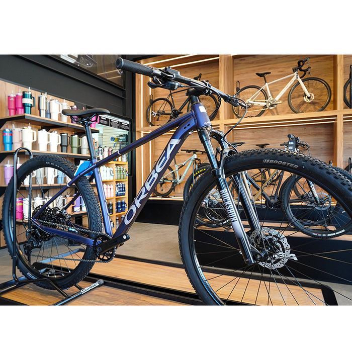 T20717RD BICICLETA ONNA 29 20 2026 TANZANITE (MATT) - SILVER (GLOSS) MARCA ORBEA T.M