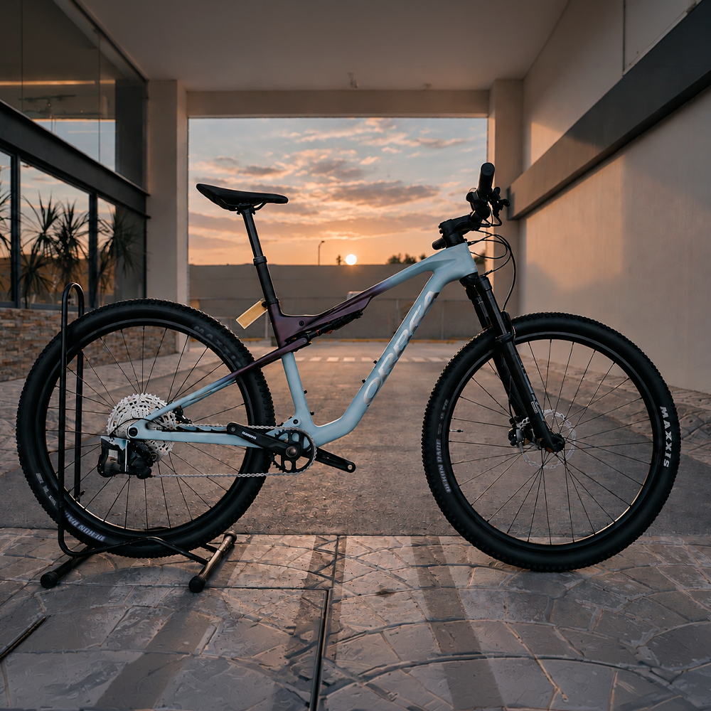 BICICLETA ORBEA OIZ M30 29 2027 FROZEN CONCRETE - SUNSET CARBON VIEW MEDIANA U22205PQ